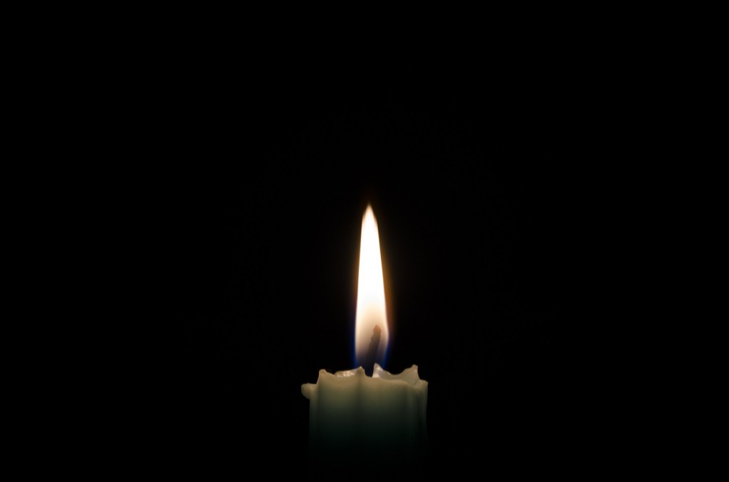 candle-1144728_1920